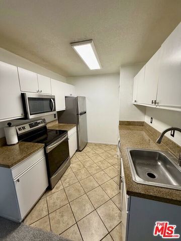 1265 Kendall Drive 6I5, San Bernardino, CA 92407