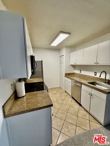 1265 Kendall Drive 6I5, San Bernardino, CA 92407