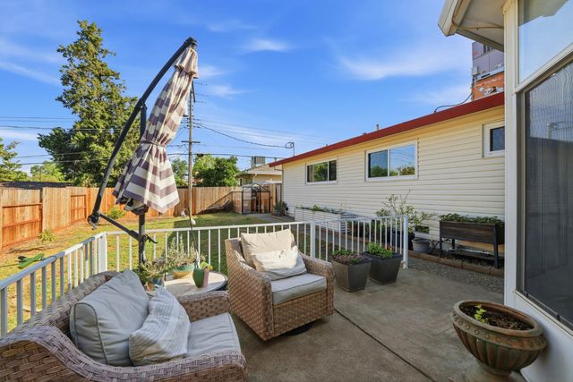 5295 Baumgart way, Carmichael, CA 95608