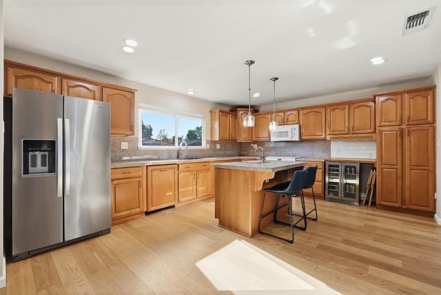 5295 Baumgart way, Carmichael, CA 95608