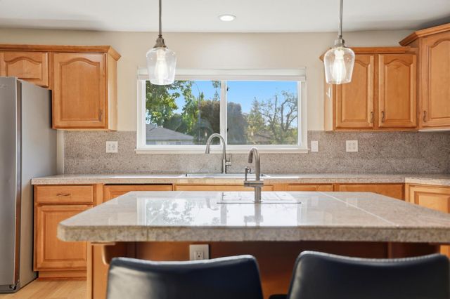 5295 Baumgart way, Carmichael, CA 95608