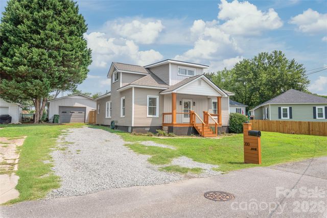 200 Park Avenue, Mount Holly, NC 28120