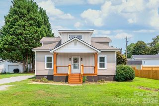 200 Park Avenue, Mount Holly, NC 28120