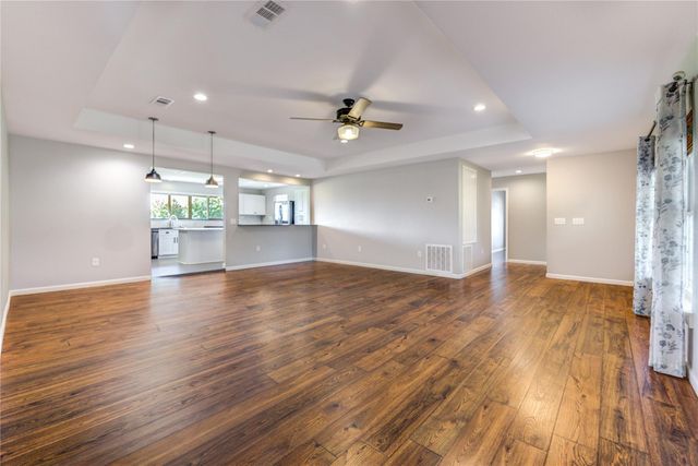 6910 S Mallard Drive, Fulshear, TX 77441