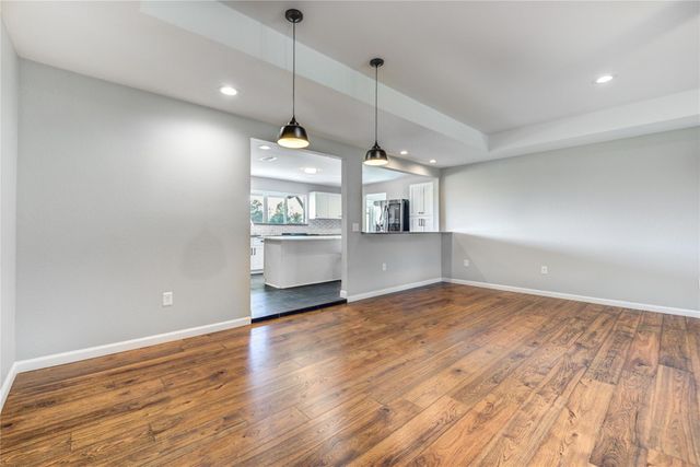 6910 S Mallard Drive, Fulshear, TX 77441