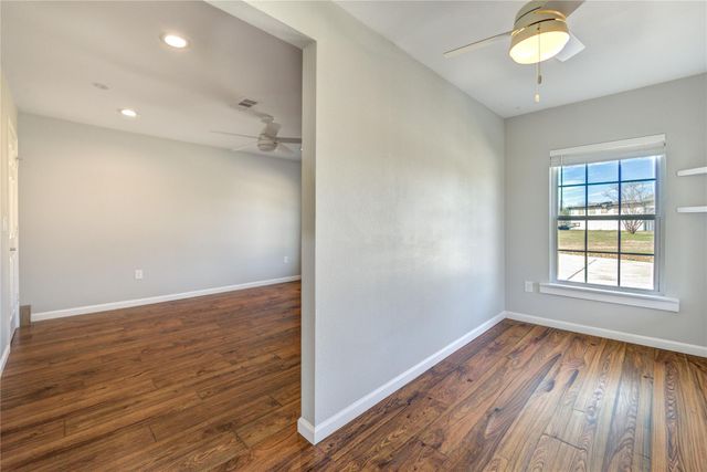 6910 S Mallard Drive, Fulshear, TX 77441