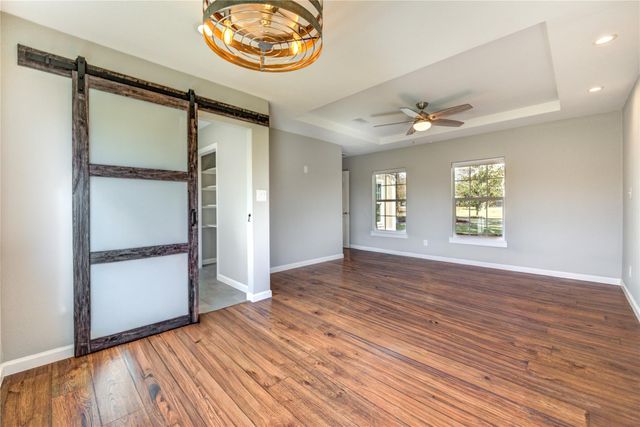 6910 S Mallard Drive, Fulshear, TX 77441