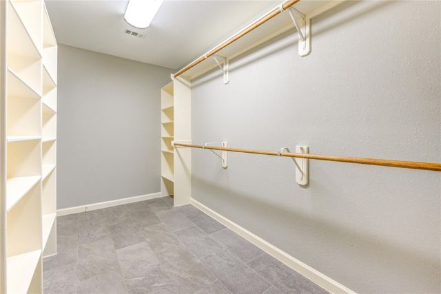 6910 S Mallard Drive, Fulshear, TX 77441