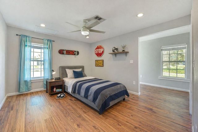 6910 S Mallard Drive, Fulshear, TX 77441