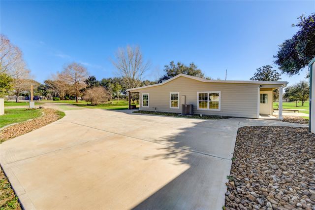 6910 S Mallard Drive, Fulshear, TX 77441