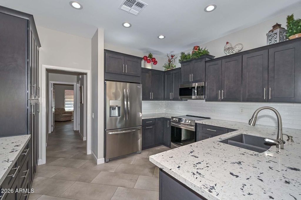 20444 N MEADOWOOD Drive, Sun City West, AZ 85375 — photo 4
