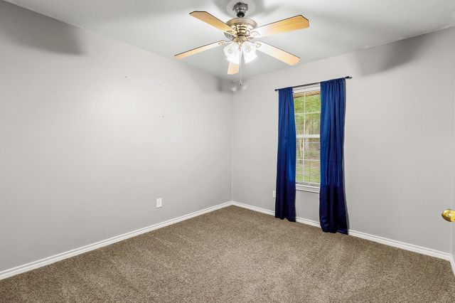 216 N Lake Drive, Livingston, TX 77351
