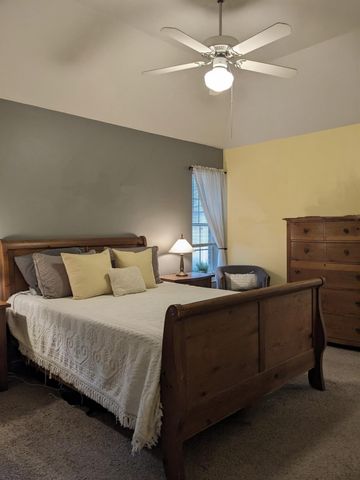 216 N Lake Drive, Livingston, TX 77351
