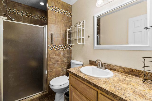 216 N Lake Drive, Livingston, TX 77351