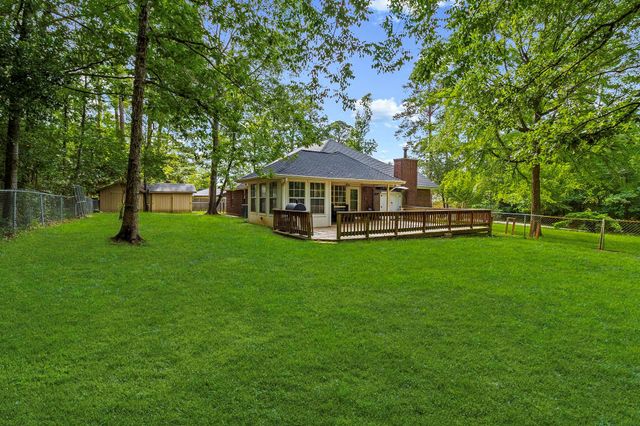 216 N Lake Drive, Livingston, TX 77351