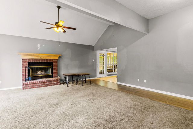 216 N Lake Drive, Livingston, TX 77351