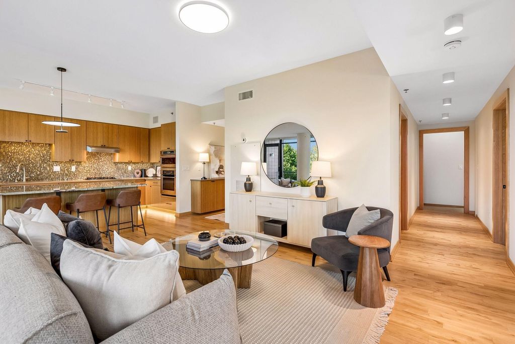 215 10th Avenue S 313, Minneapolis, MN 55415 — photo 4