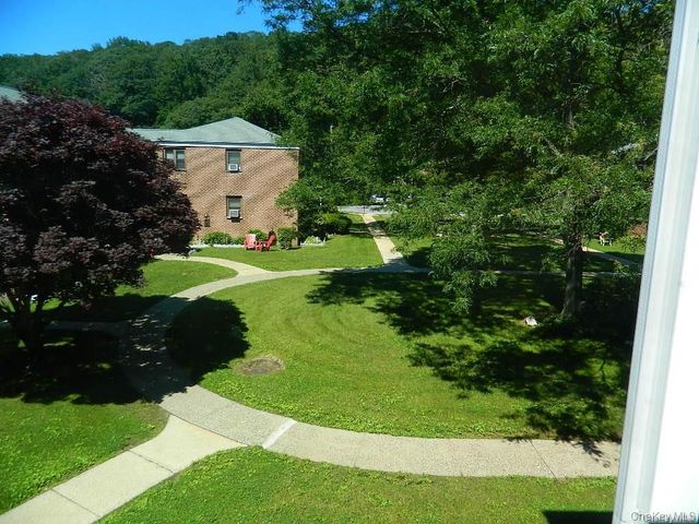 22 Lawrence Drive C, White Plains, NY 10603