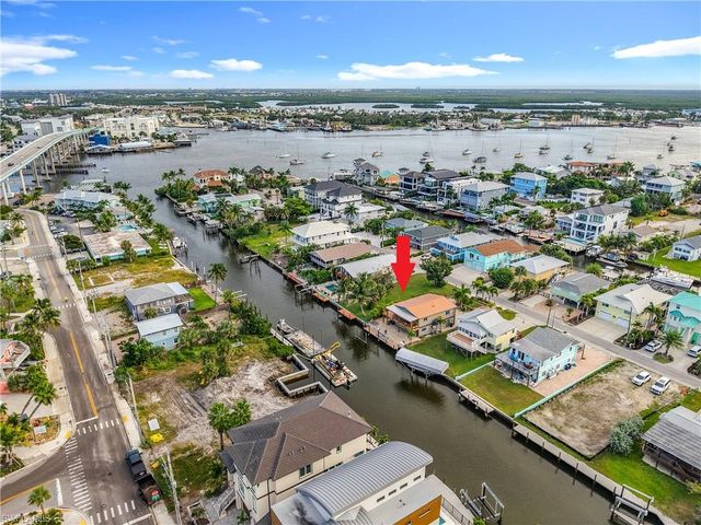 219 Primo DR, Fort Myers Beach, FL 33931