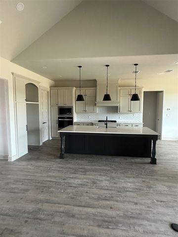 1604 N Mason, Bowie, TX 76230