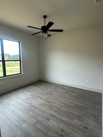 1604 N Mason, Bowie, TX 76230