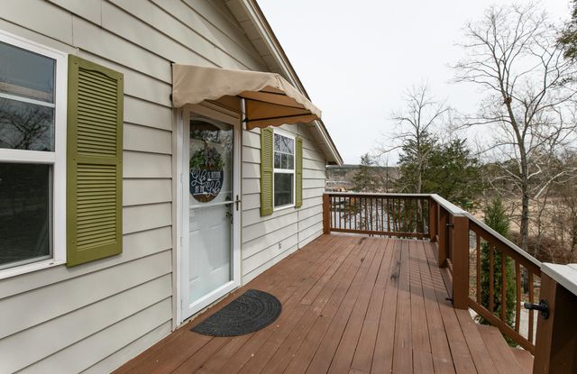 1670 Hideaway Road, Galena, MO 65656