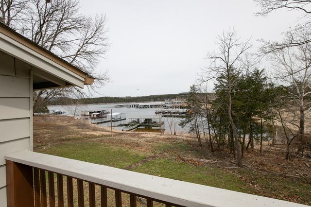 1670 Hideaway Road, Galena, MO 65656