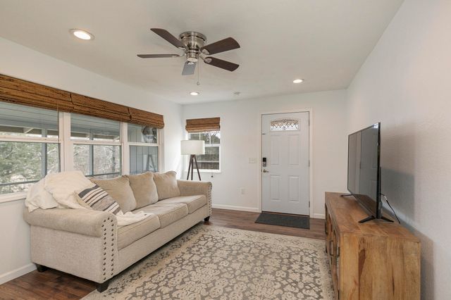 1670 Hideaway Road, Galena, MO 65656