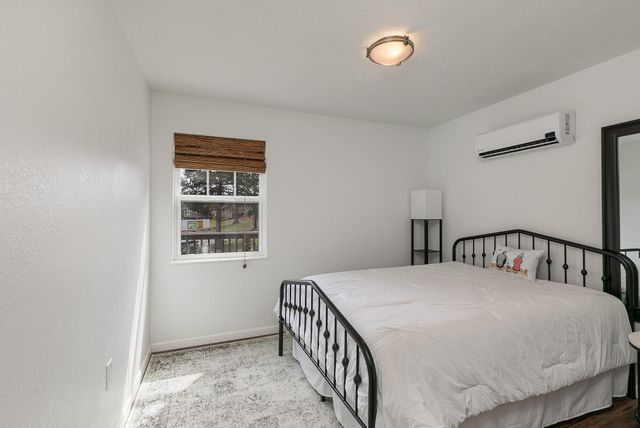 1670 Hideaway Road, Galena, MO 65656