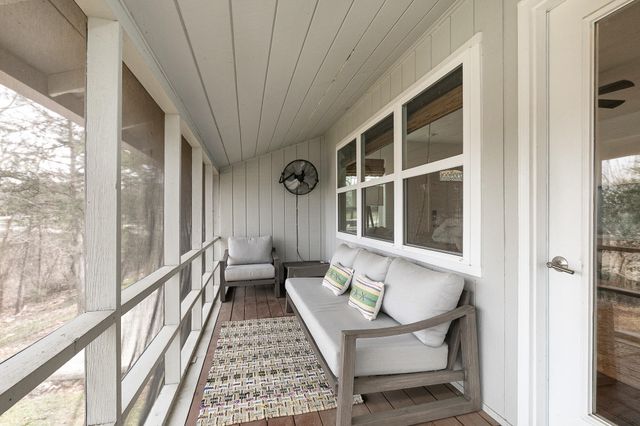 1670 Hideaway Road, Galena, MO 65656