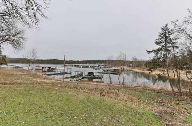 1670 Hideaway Road, Galena, MO 65656