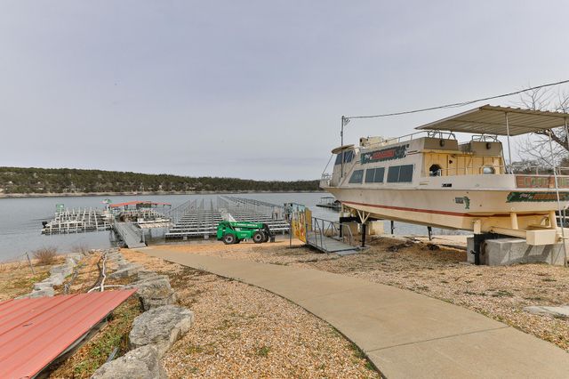 1670 Hideaway Road, Galena, MO 65656