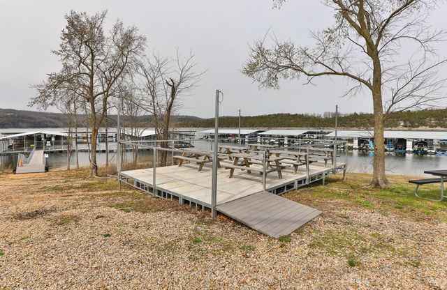 1670 Hideaway Road, Galena, MO 65656