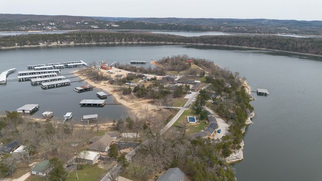 1670 Hideaway Road, Galena, MO 65656