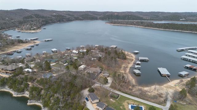 1670 Hideaway Road, Galena, MO 65656
