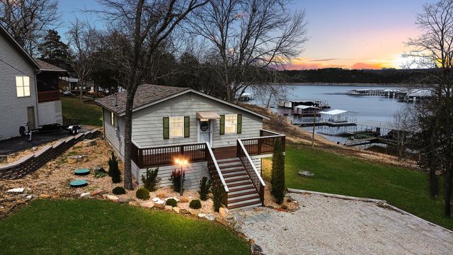 1670 Hideaway Road, Galena, MO 65656