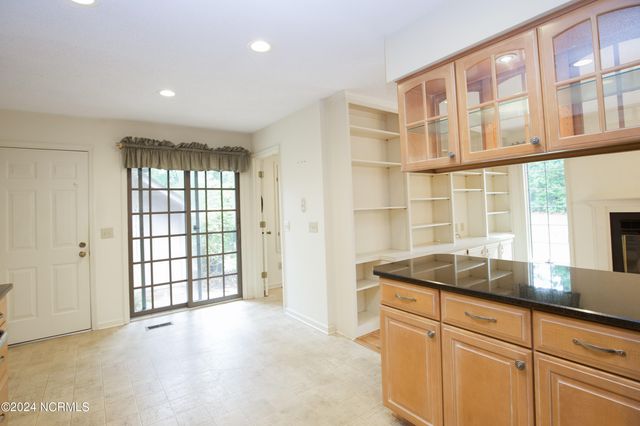 620 Diamondhead Drive S, Pinehurst, NC 28374