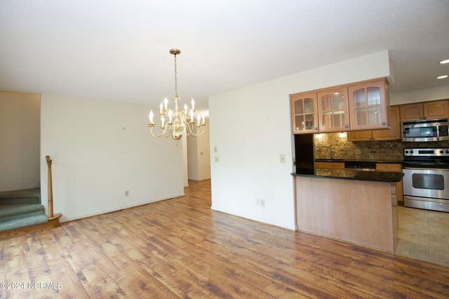 620 Diamondhead Drive S, Pinehurst, NC 28374