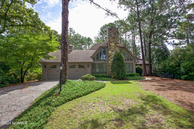 620 Diamondhead Drive S, Pinehurst, NC 28374