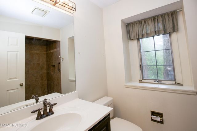 620 Diamondhead Drive S, Pinehurst, NC 28374