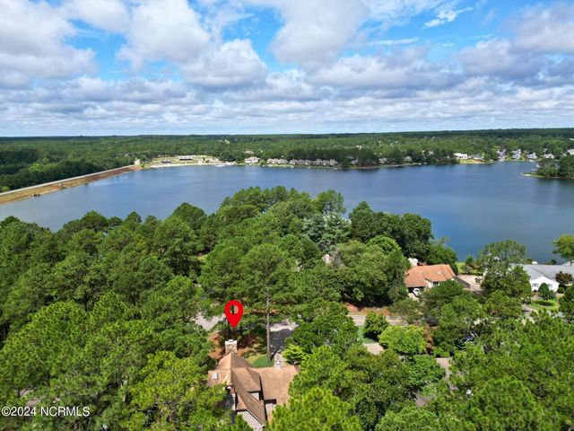 620 Diamondhead Drive S, Pinehurst, NC 28374