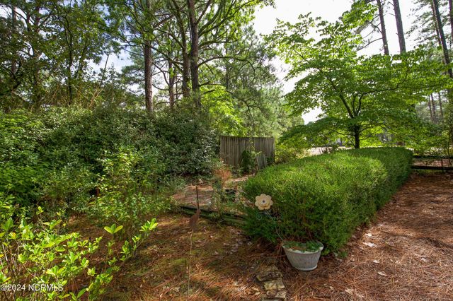 620 Diamondhead Drive S, Pinehurst, NC 28374