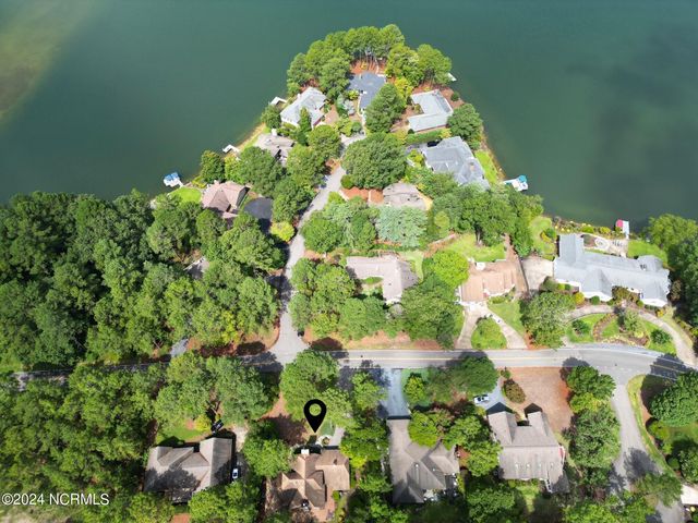 620 Diamondhead Drive S, Pinehurst, NC 28374