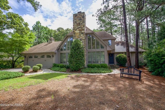 620 Diamondhead Drive S, Pinehurst, NC 28374
