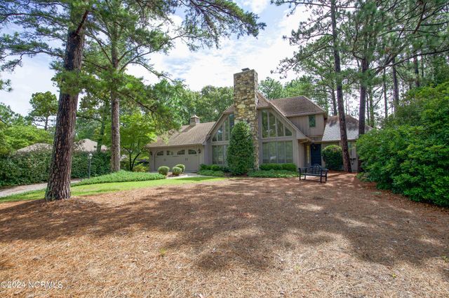 620 Diamondhead Drive S, Pinehurst, NC 28374