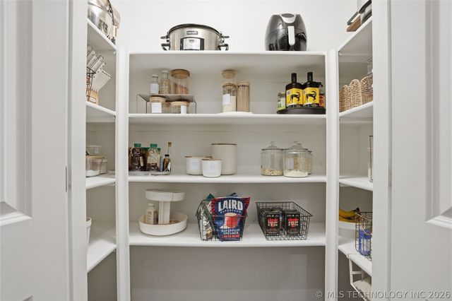 3908 W 103rd Place S, Jenks, OK 74037