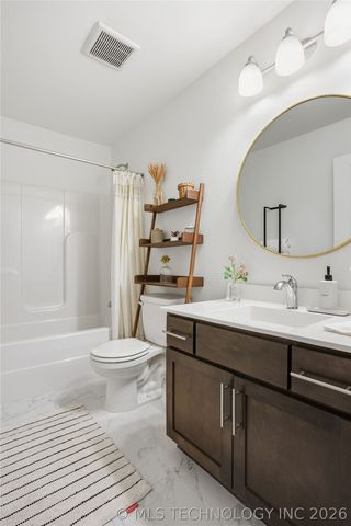 3908 W 103rd Place S, Jenks, OK 74037