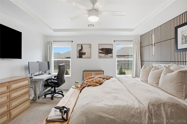 3908 W 103rd Place S, Jenks, OK 74037