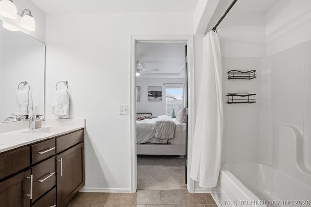 3908 W 103rd Place S, Jenks, OK 74037