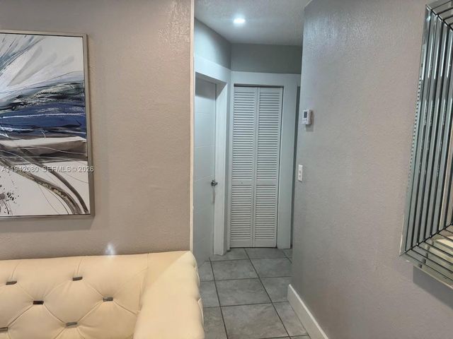 412 W 15th St, Hialeah, FL 33010